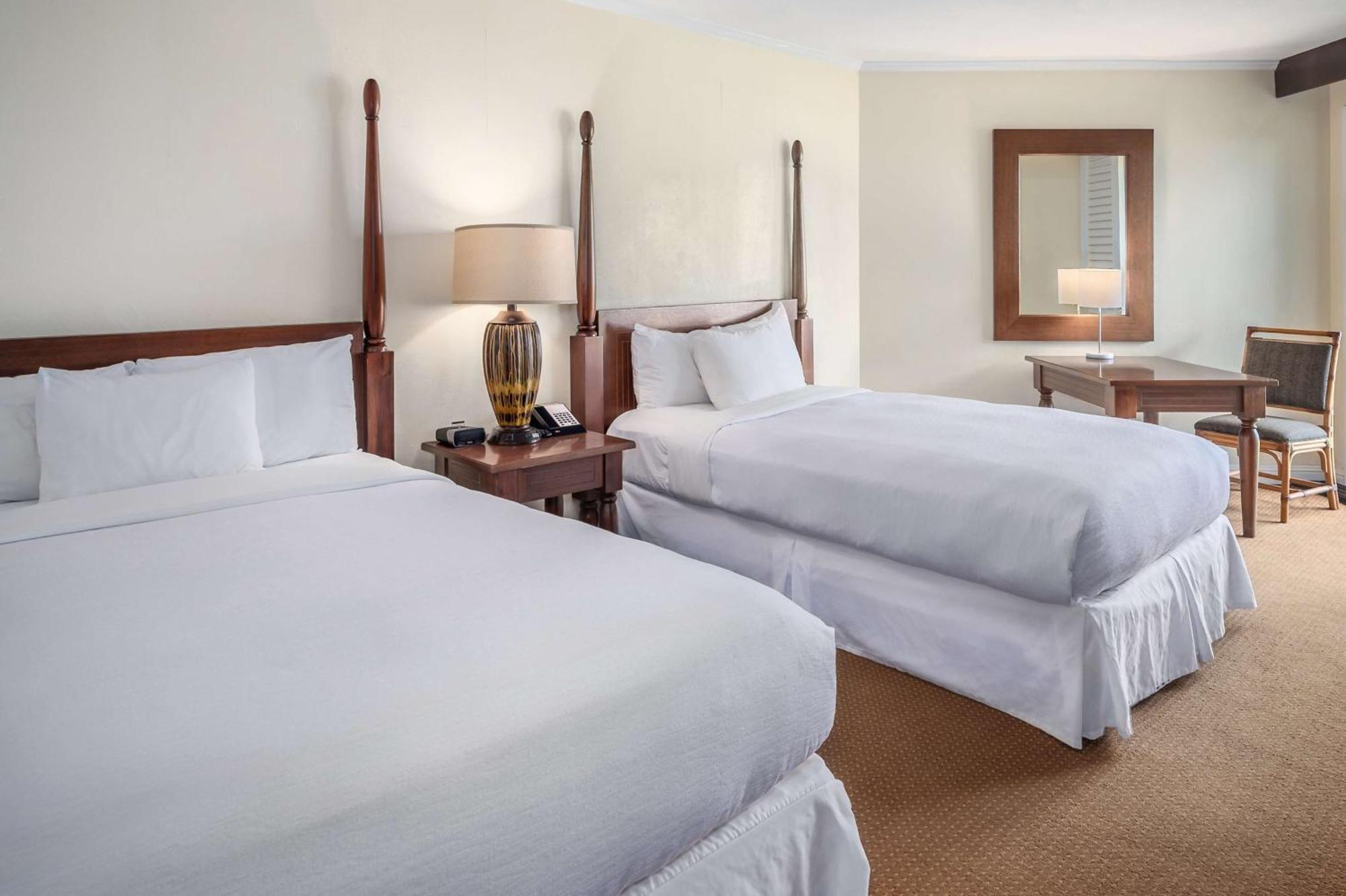Outrigger Kaua'i & 4*
